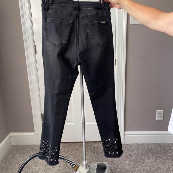 M2 - #53 Joseph Ribkoff black denim jeans with diamond cutout, size 10 - Picture 4 of 7
